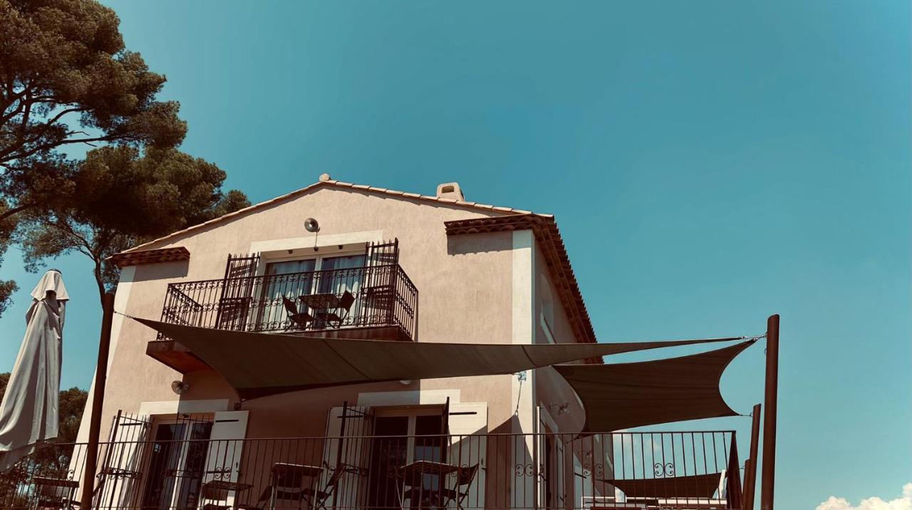 Sous Les Pins Gites Et Chambres D'Hotes La Londe-les-Maures Exteriér fotografie