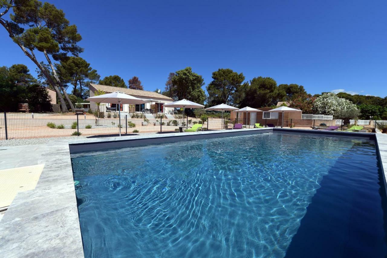 Sous Les Pins Gites Et Chambres D'Hotes La Londe-les-Maures Exteriér fotografie