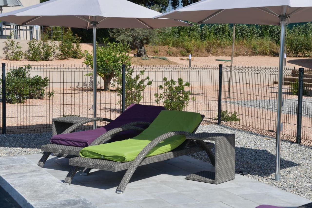 Sous Les Pins Gites Et Chambres D'Hotes La Londe-les-Maures Exteriér fotografie